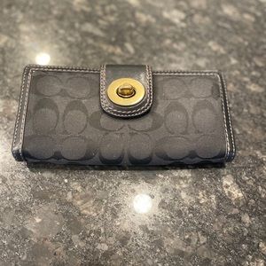 Authentic Coach wallet